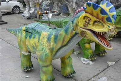 Staigājošs Dilofozaurs